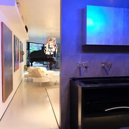 Penthouse Montecarlo Style With Lounge Pool Appartamento La Spezia